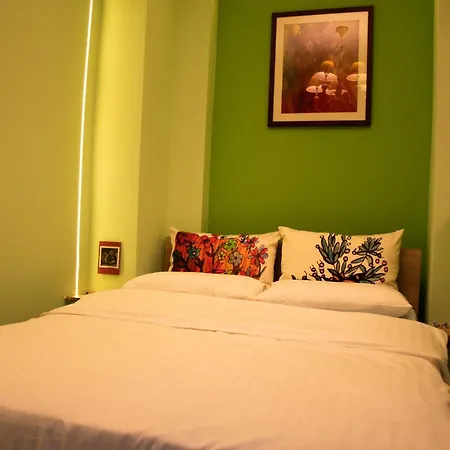 C.27 Lili Urban_apartment *